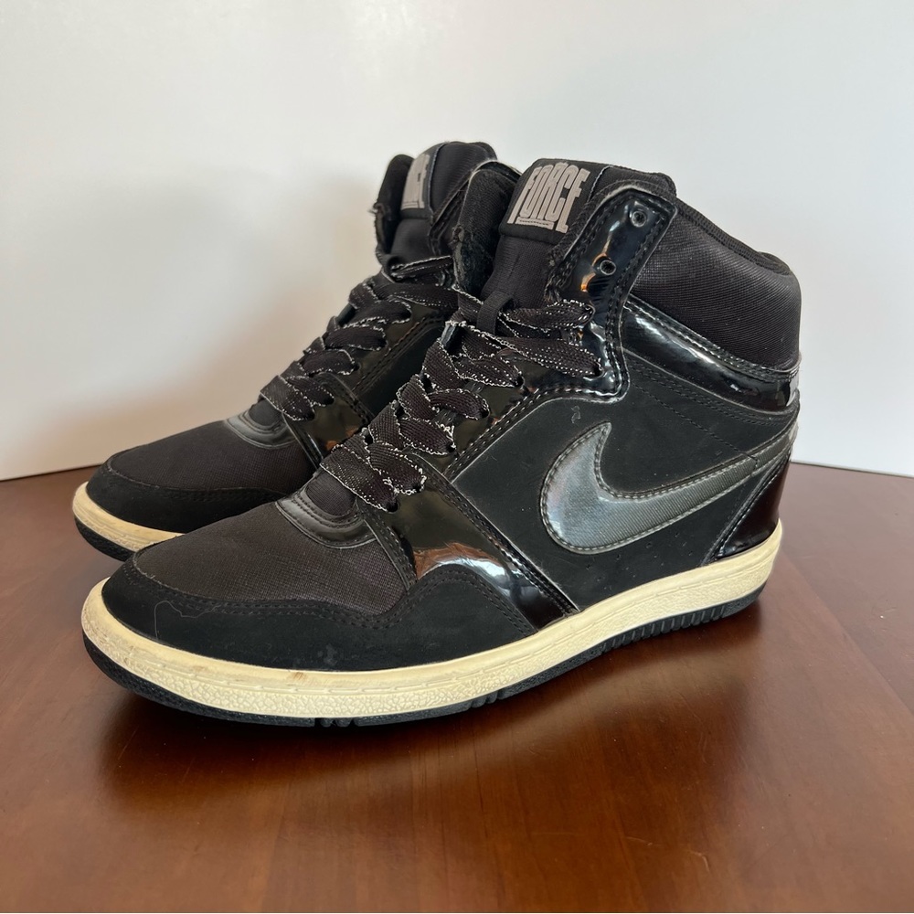Nike Air Force Sky High Hidden Wedge Women’s Size 8 Sneaker Black 629746-001